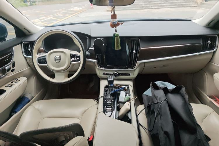 Used Volvo S90 2018 T4 Zhiyuan Edition Center Console