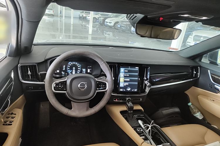 Used Volvo S90 2018 T5 Zhiyuan Edition Center Console