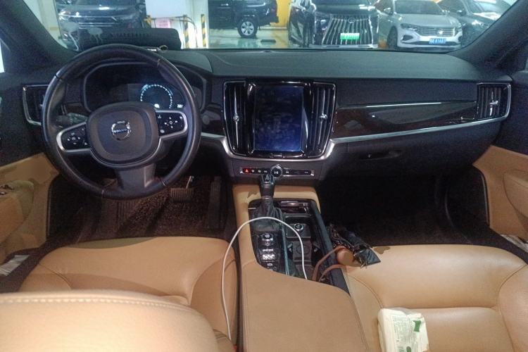 Used Volvo S90 2018 T4 Zhiyuan Edition Center Console