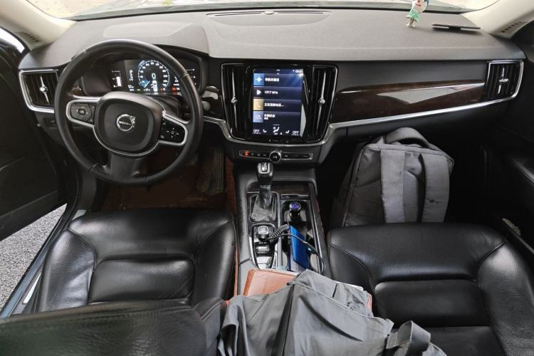 Used Volvo S90 2018 T4 Zhiyuan Edition Center Console