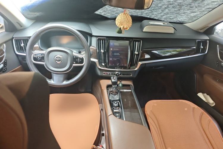 Used Volvo S90 2018 T4 Zhiyuan Edition Center Console