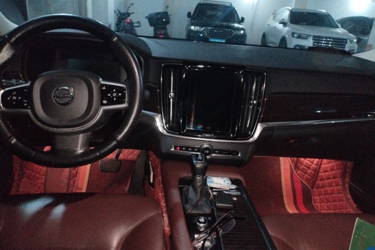 Used Volvo S90 2018 T4 Zhiyuan Edition Center Console