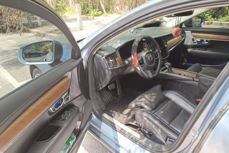 Used Volvo S90 2018 T5 Prestige Edition Driver Seat