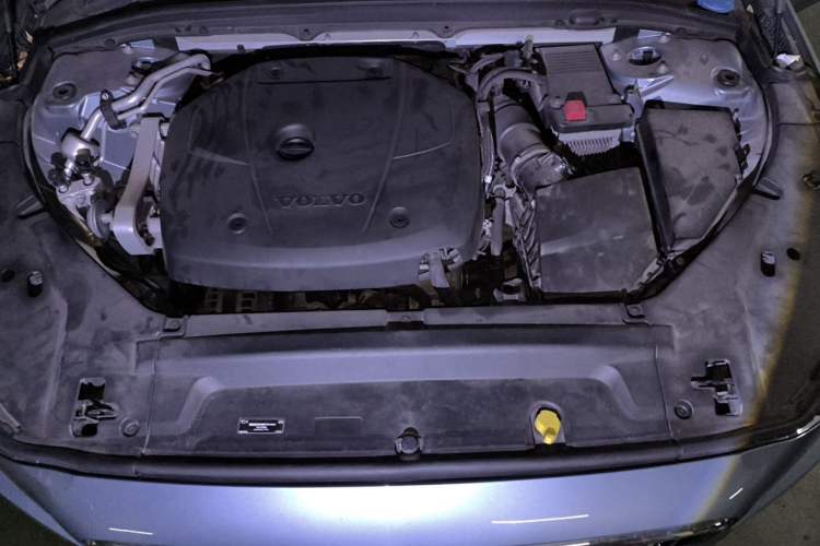 Used Volvo S90 2018 T4 Zhiyuan Edition Engine Bay