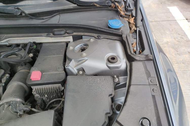 Used Volvo S90 2018 T5 Zhiyuan Edition Engine Bay Left