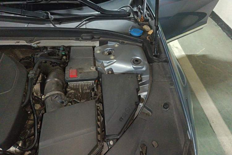 Used Volvo S90 2018 T4 Zhiyuan Edition Engine Bay Left