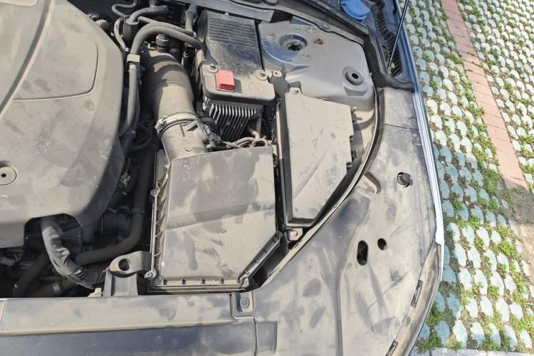 Used Volvo S90 2018 T5 Zhiyuan Edition Engine Bay Left