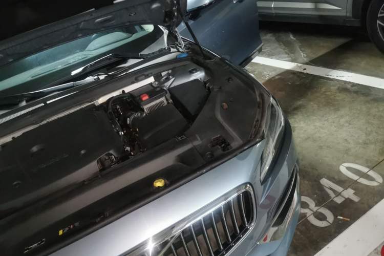 Used Volvo S90 2018 T5 Zhiyuan Edition Engine Bay Left