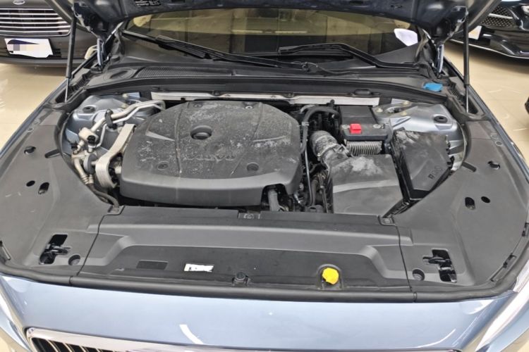 Used Volvo S90 2018 T5 Zhiya Edition Engine Bay