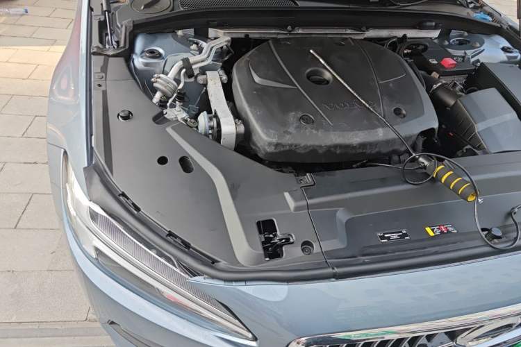 Used Volvo S90 2018 T4 Zhiyi Edition Engine Bay Right