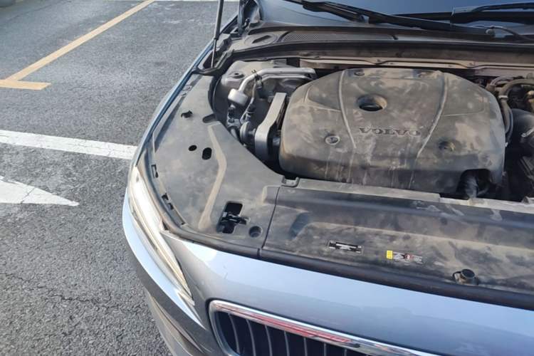 Used Volvo S90 2018 T4 Zhiyuan Edition Engine Bay Right