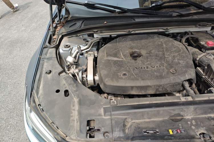 Used Volvo S90 2018 T4 Zhiyuan Edition Engine Bay Right