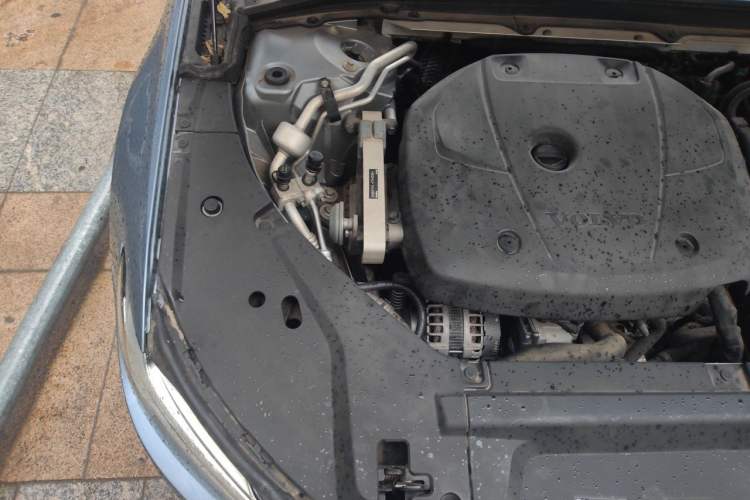 Used Volvo S90 2018 T4 Zhiyuan Edition Engine Bay Right