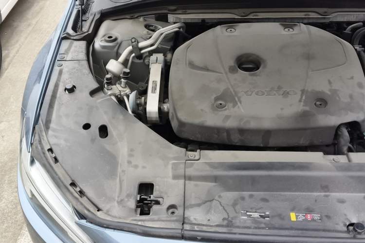 Used Volvo S90 2018 T5 Zhiya Edition Engine Bay Right