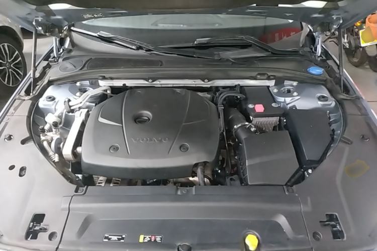 Used Volvo S90 2018 T4 Zhiyuan Edition Engine Bay