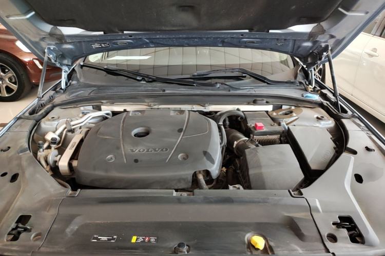Used Volvo S90 2018 T4 Zhiyuan Edition Engine Bay