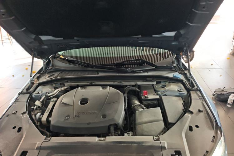 Used Volvo S90 2018 T4 Zhiyuan Edition Engine Bay
