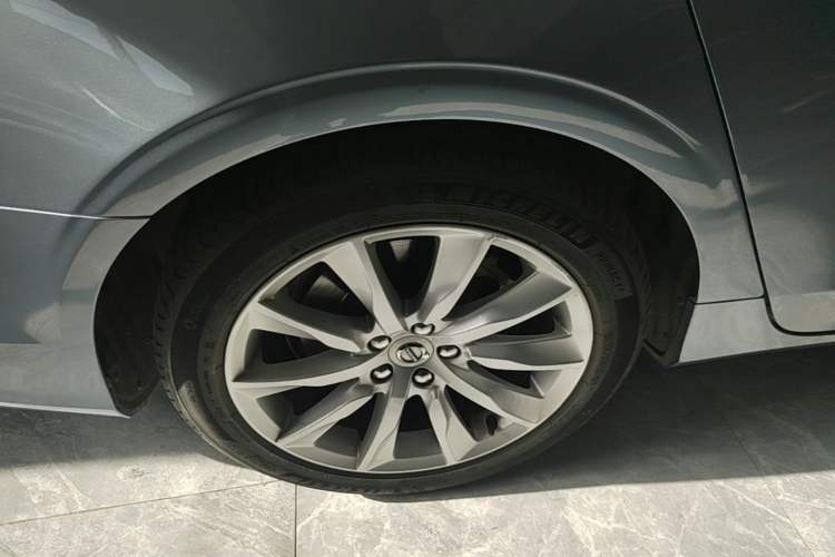 Used Volvo S90 2018 T5 Zhiyuan Edition Exterior 2