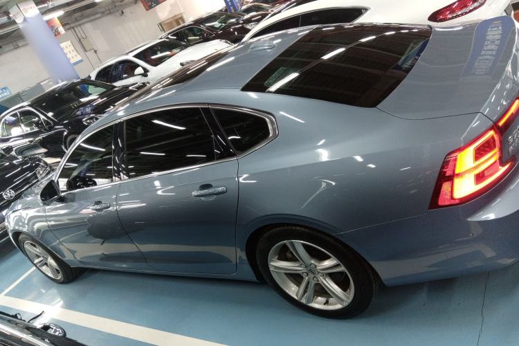 Used Volvo S90 2018 T4 Zhiyuan Edition Exterior 3