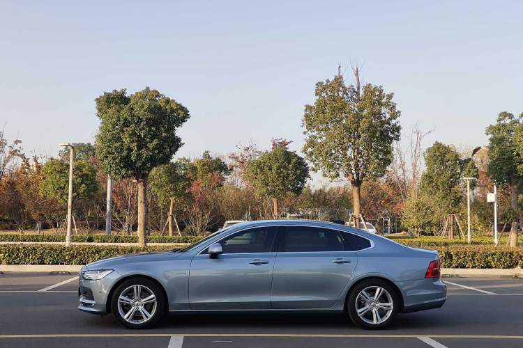 Used Volvo S90 2018 T4 Zhiyuan Edition Exterior 3