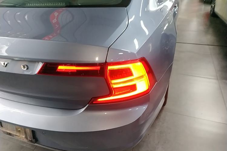 Used Volvo S90 2018 T4 Zhiyuan Edition Exterior 3