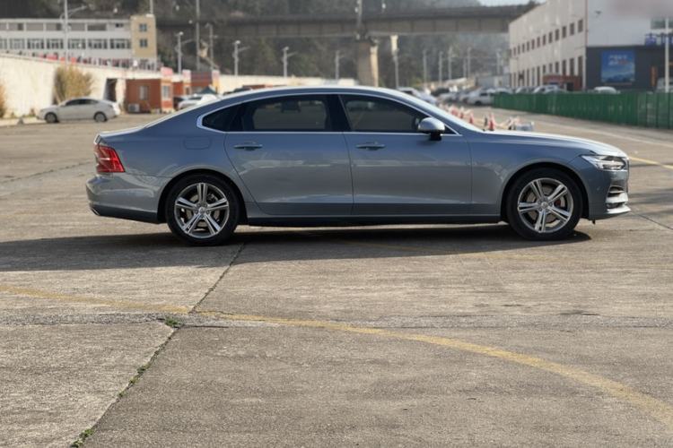 Used Volvo S90 2018 T4 Zhiyuan Edition Exterior 5