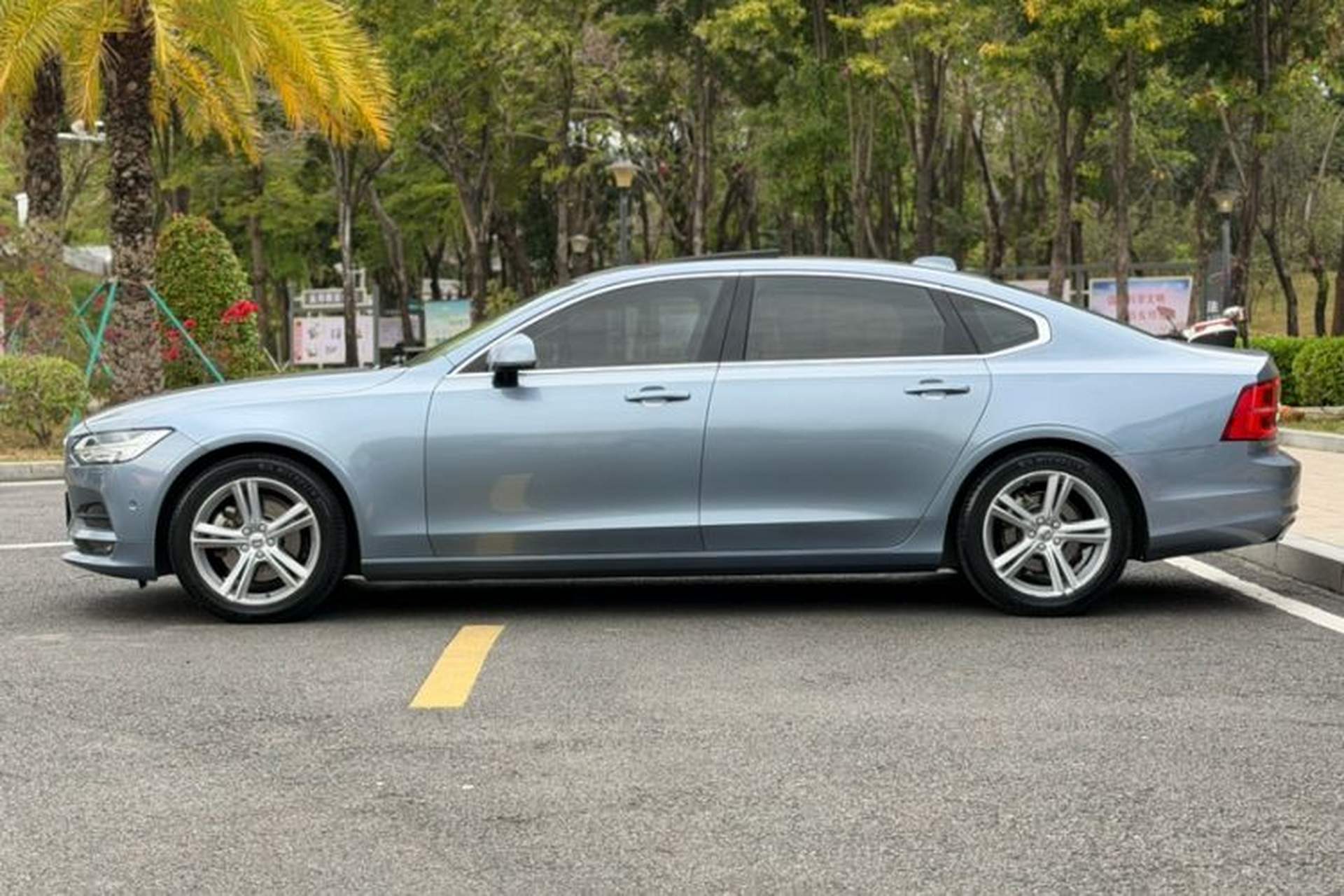 Used Volvo S90 2018 T4 Zhiyuan Edition Exterior 8