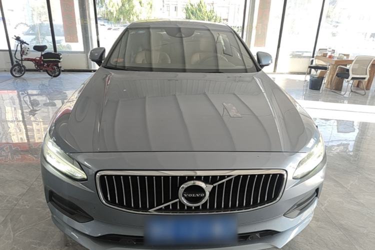 Used Volvo S90 2018 T5 Zhiyuan Edition Front