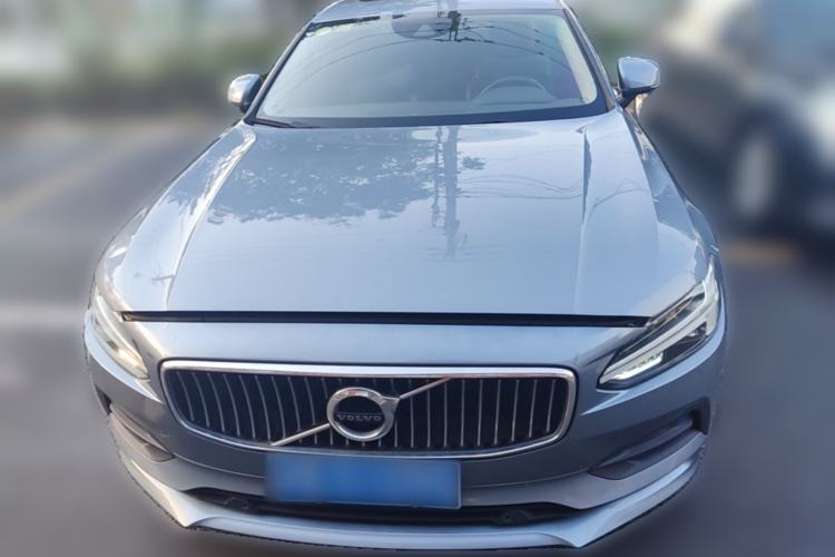 Used Volvo S90 2018 T4 Zhiyuan Edition Front