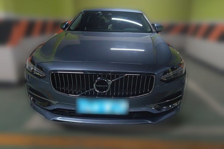 Used Volvo S90 2018 T4 Zhiyuan Edition Front