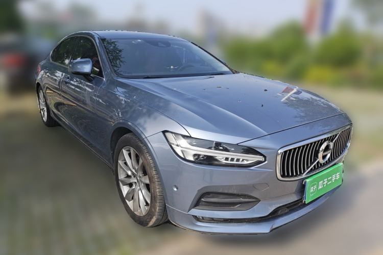 Used Volvo S90 2018 T5 Zhiyuan Edition Front Right 45 Deg