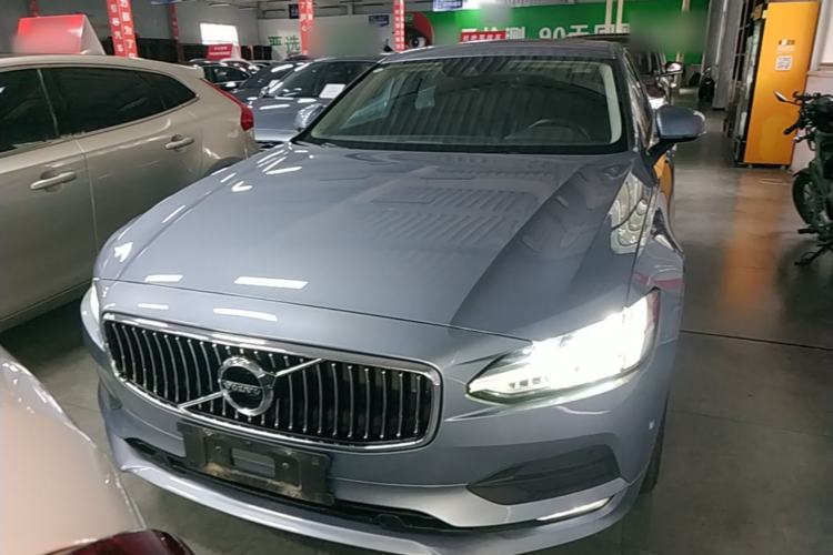 Used Volvo S90 2018 T4 Zhiyuan Edition Front