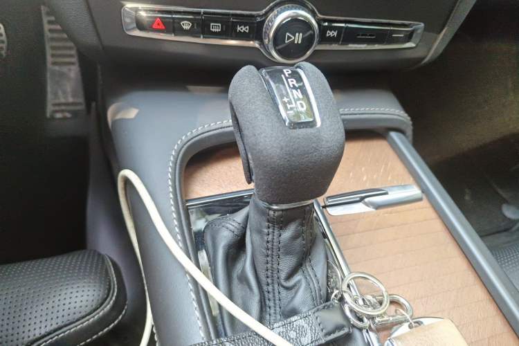 Used Volvo S90 2018 T5 Prestige Edition Gear Lever