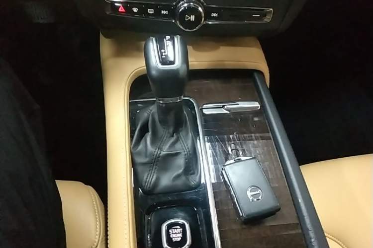 Used Volvo S90 2018 T4 Zhiyuan Edition Gear Lever