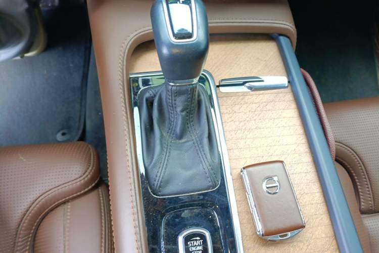 Used Volvo S90 2018 T5 Prestige Edition Gear Lever