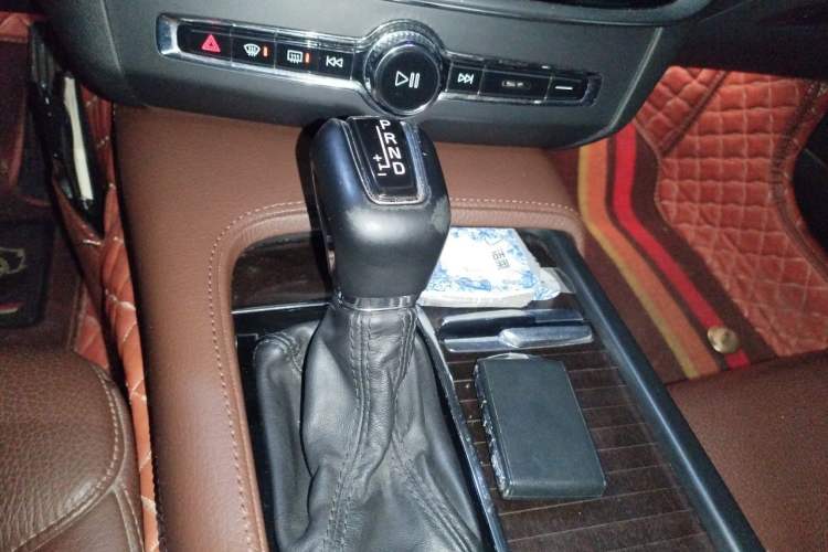 Used Volvo S90 2018 T4 Zhiyuan Edition Gear Lever