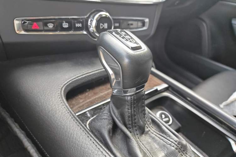 Used Volvo S90 2018 T5 Zhiyuan Edition Gear Lever