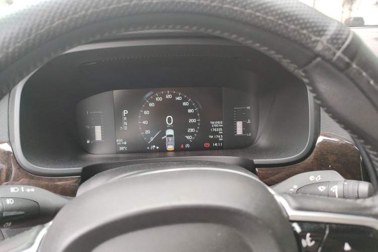 Used Volvo S90 2018 T5 Zhiyuan Edition Instrument Cluster