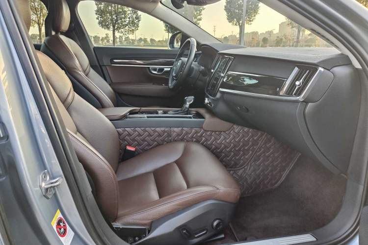 Used Volvo S90 2018 T4 Zhiyuan Edition Interior 2