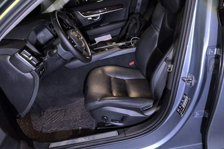 Used Volvo S90 2018 T4 Zhiyuan Edition Left Front Seat