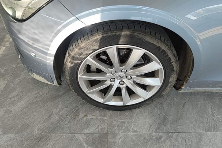 Used Volvo S90 2018 T5 Zhiyuan Edition Left Front Wheel Hub