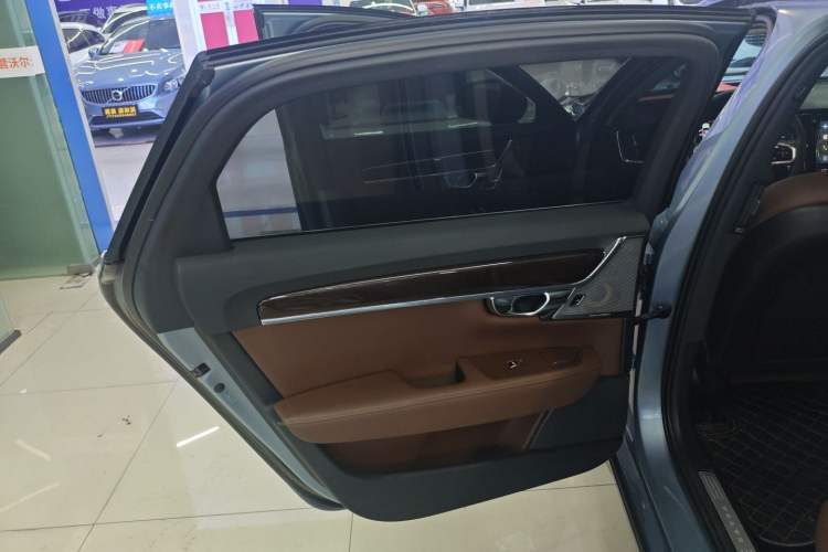 Used Volvo S90 2018 T4 Zhiyuan Edition Left Rear Door Interior