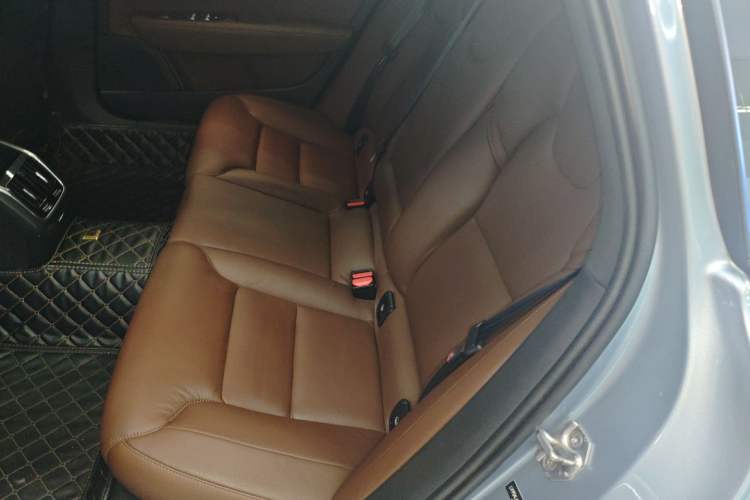 Used Volvo S90 2018 T4 Zhiyuan Edition Left Rear Seat