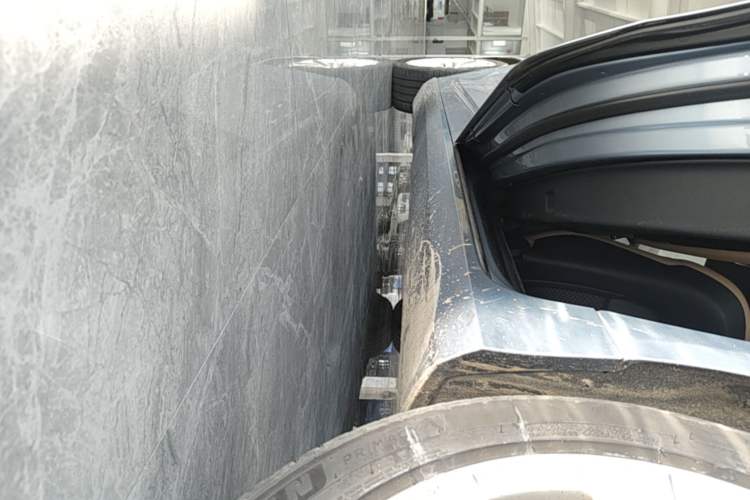Used Volvo S90 2018 T5 Zhiyuan Edition Left Side Sill