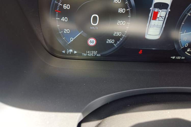 Used Volvo S90 2018 T5 Zhiyuan Edition Odometer Close Up