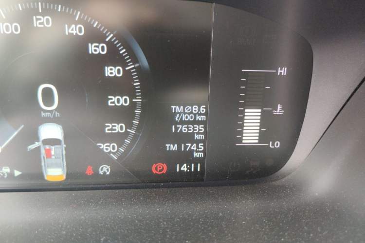 Used Volvo S90 2018 T5 Zhiyuan Edition Odometer Close Up