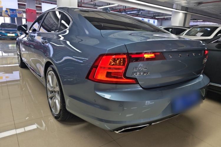 Used Volvo S90 2018 T5 Zhiya Edition Rear Left 45 Deg