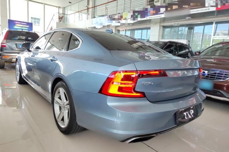 Used Volvo S90 2018 T4 Zhiyuan Edition Rear Left 45 Deg