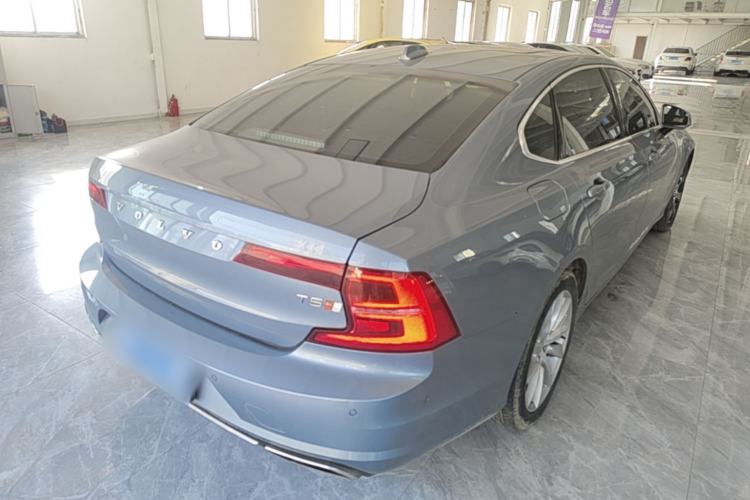 Used Volvo S90 2018 T5 Zhiyuan Edition Rear Right 45 Deg
