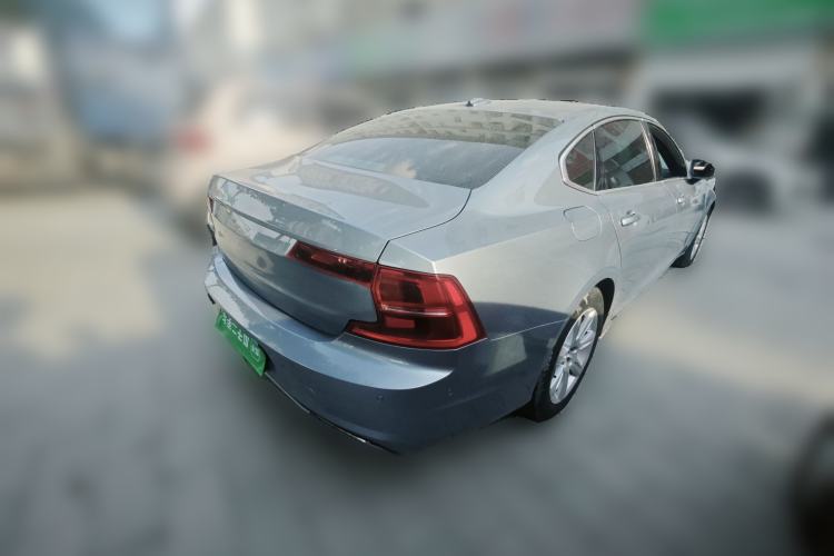 Used Volvo S90 2018 T4 Zhiyi Edition Rear Right 45 Deg